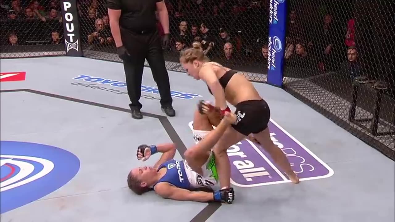 First woman fight