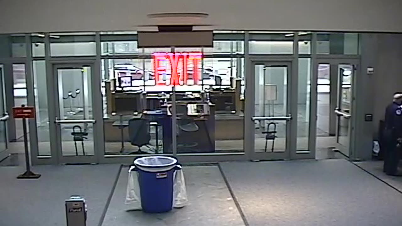 8487OHOB01Atrium_2021-01-06_15h00min01s263ms.mp4