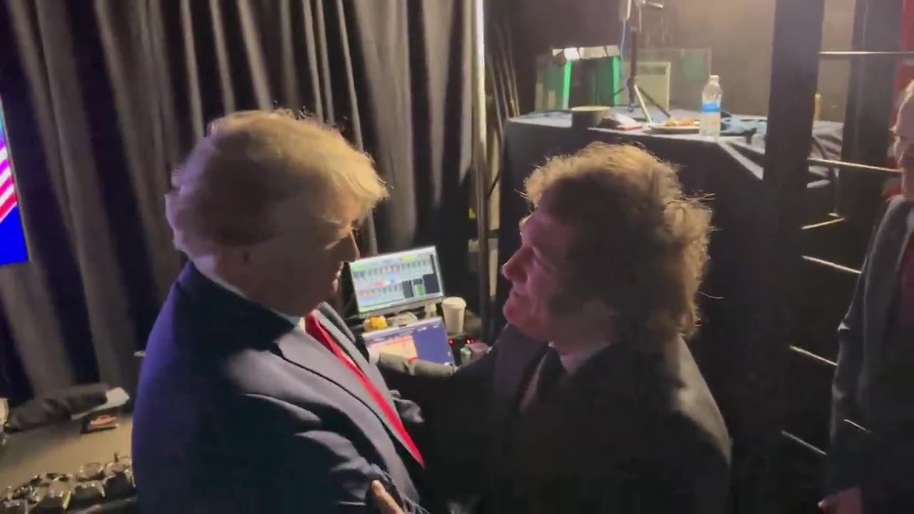 Javier Milei meets Donald Trump.