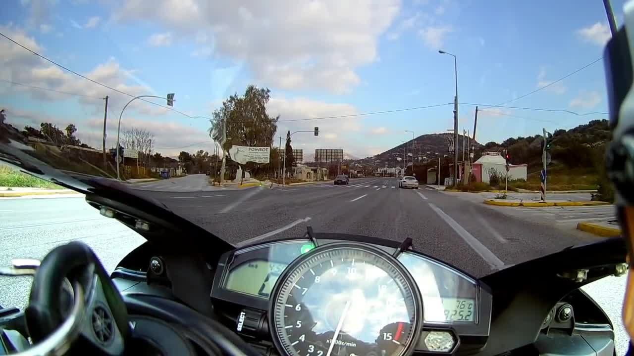 Lamborghini vs yamaha R1