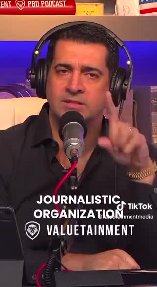 ! Who is the number one journalistic organization in the world ? Twitter !