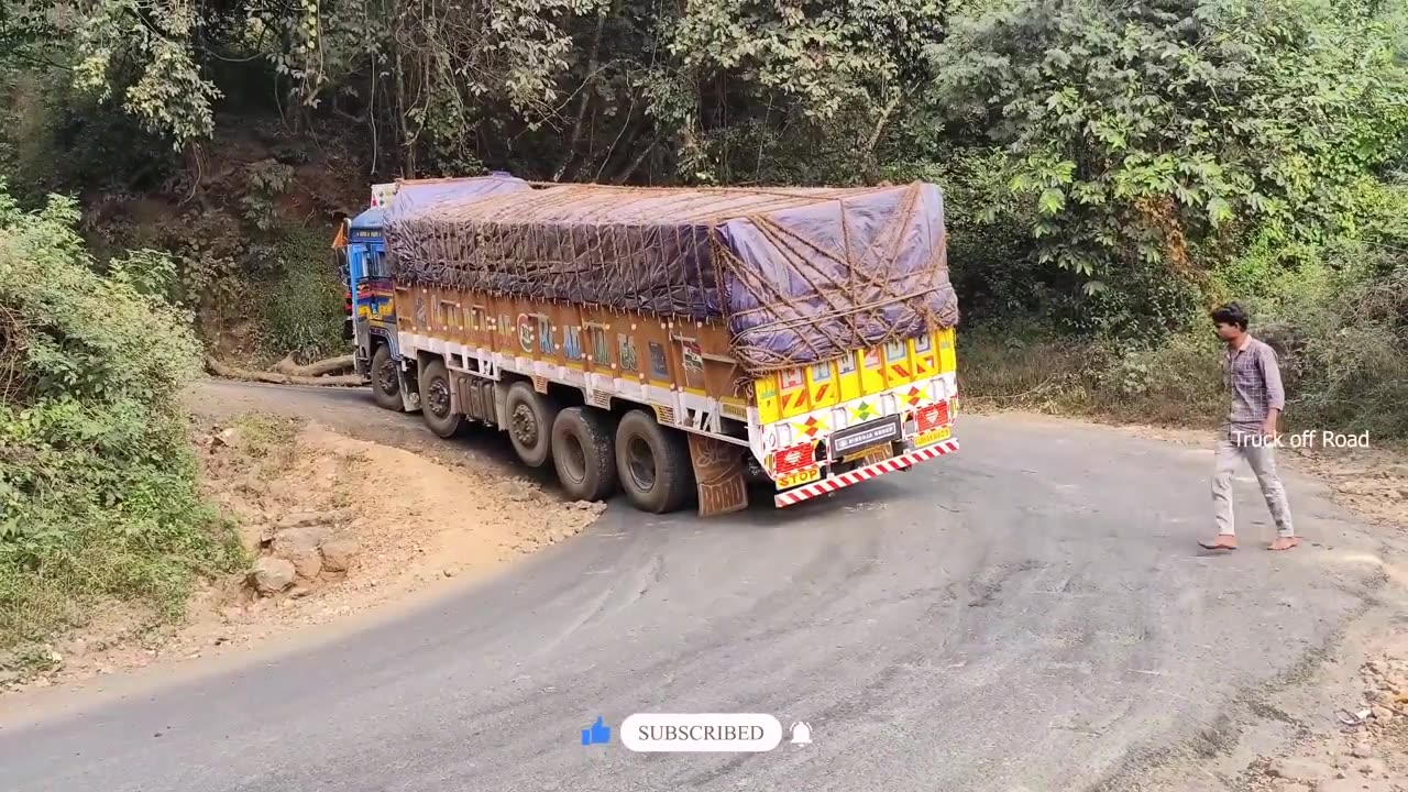 Heavy Loaded Truck Slips Off the Road -Crazy Truck Driver Unable to turn at Hairpin in india