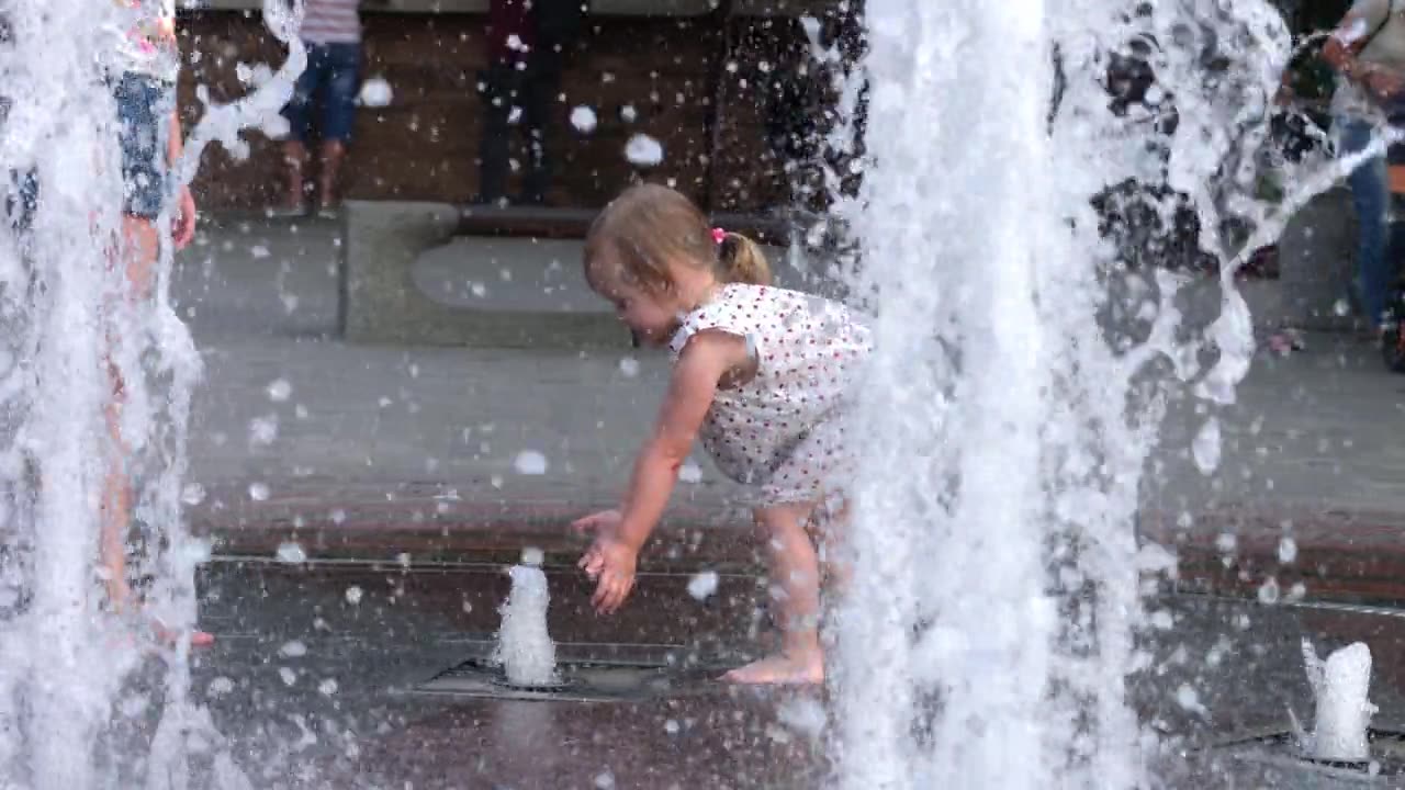 Littel kids fountain ⛲ park