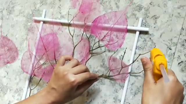 Skeleton leaves wall hanging craft