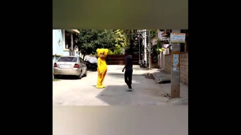 Teddy prank on road please follow than