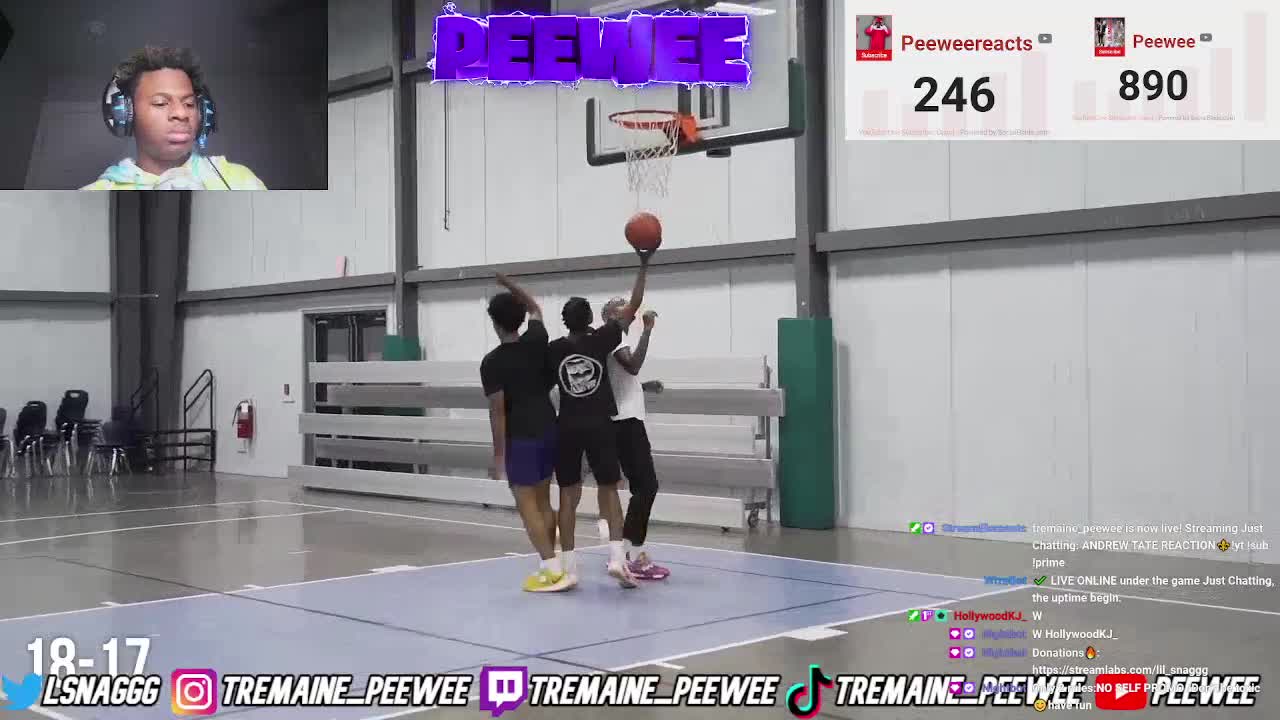 Peewee Reacts Moon & Pro Hooper GO AT IT During This 2v2...