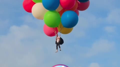 How many balloons can lift a human 😍