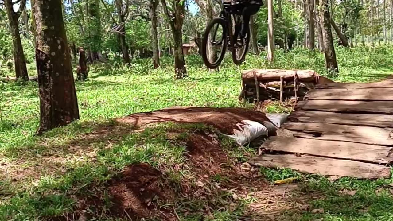 MTB GAP JUMP!