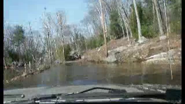 jeep cherokee will break the water
