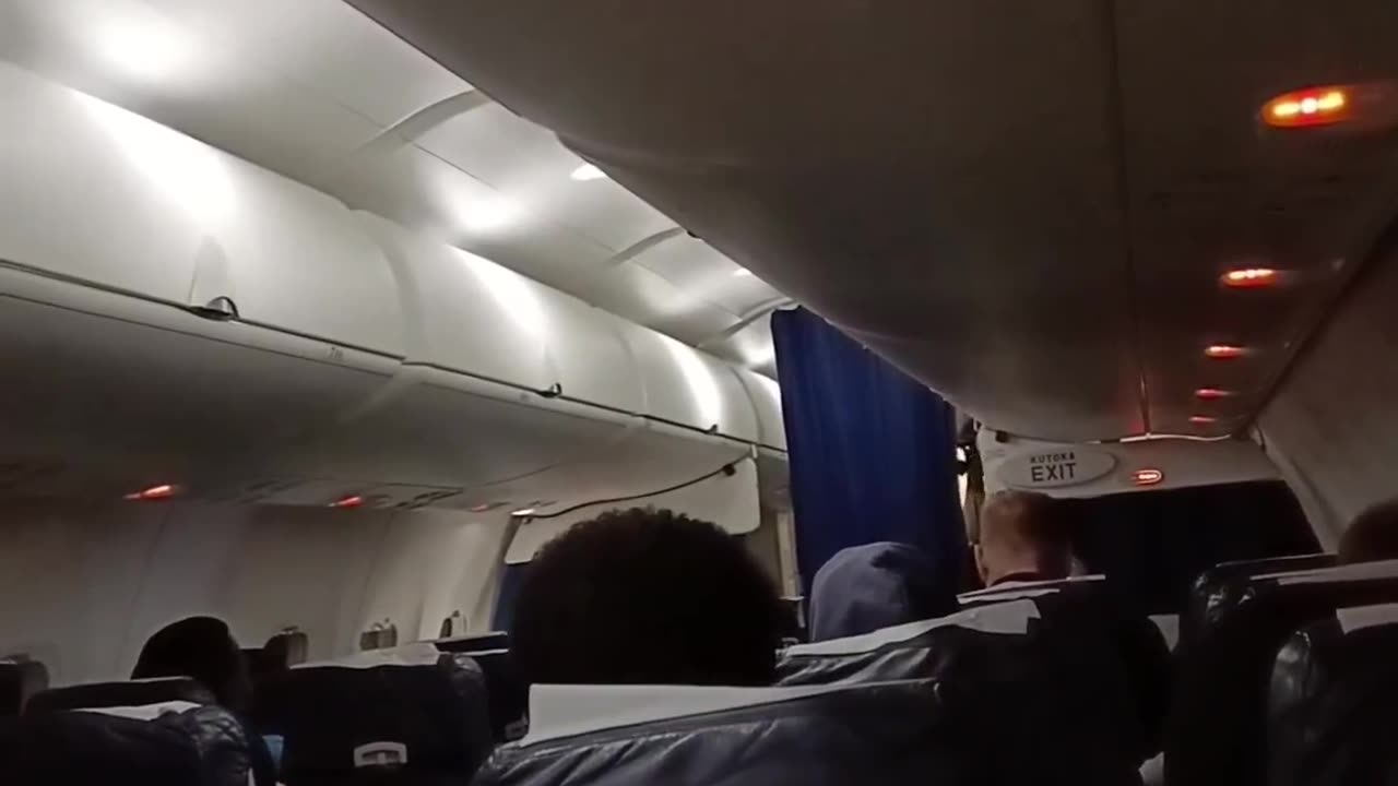 Lol Somalia flight announcement what it looks like