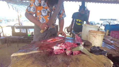 Huge Trevally Fish Cutting Skills