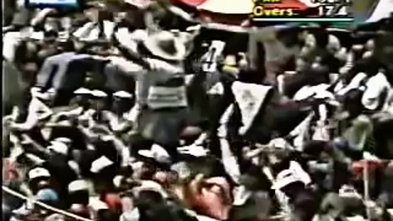 Shahid Khan Afridi 100 off 37 Balls vs Sri Lanka at Nairobi in 1996