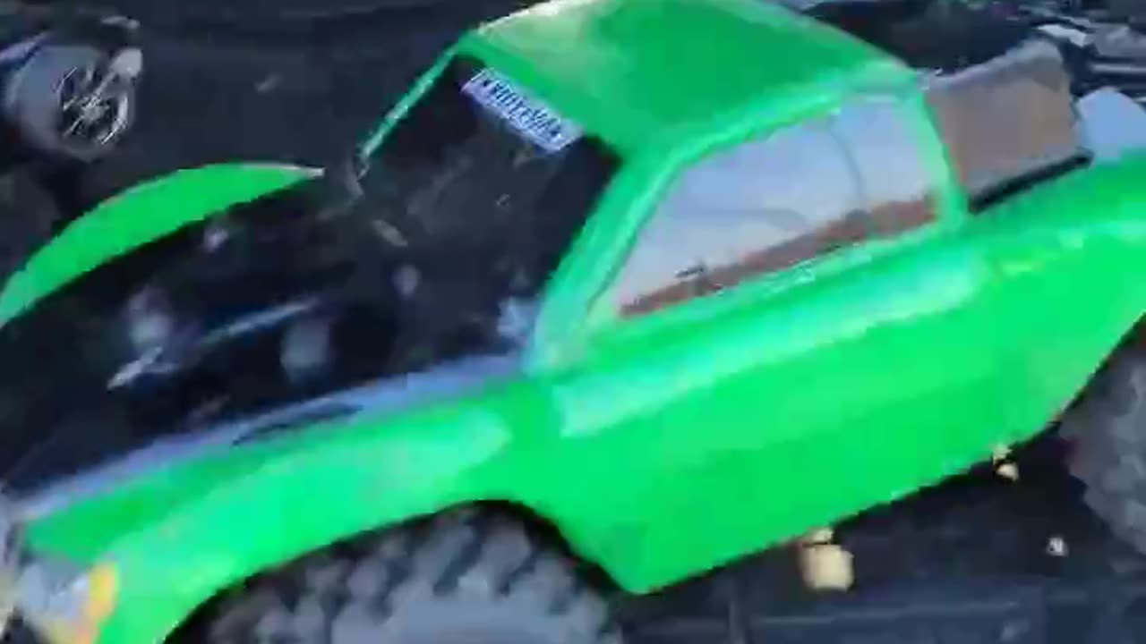 THE BEST RC CAR - TRAXXAS MONSTER SLASH