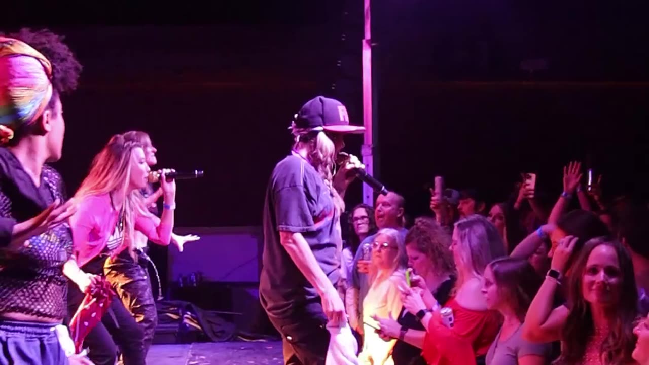 Too Hype Crew sings Soulja Boy by Crank That at Maloney's