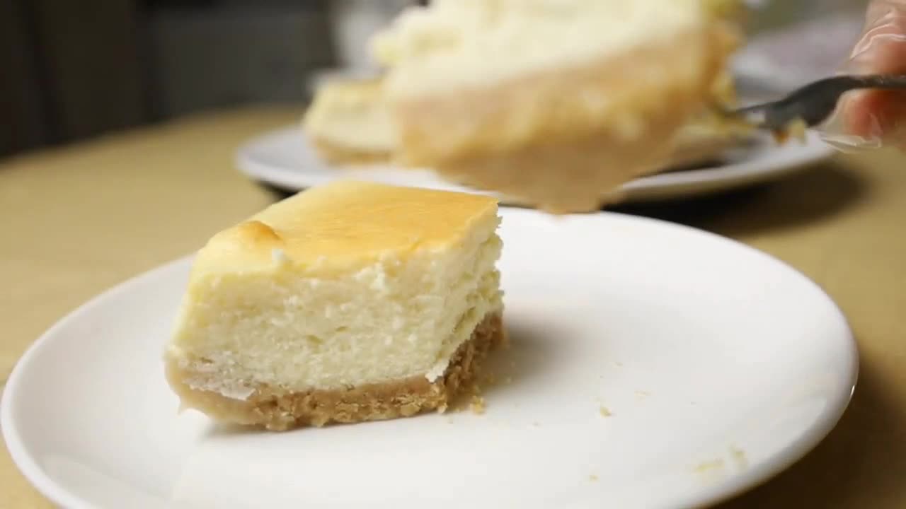 Best way to bake cheese cake | Easy Classic Baked Cheese Cake Recipe