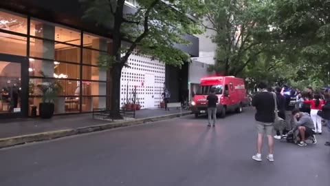Liam Payne, Building where he fell.