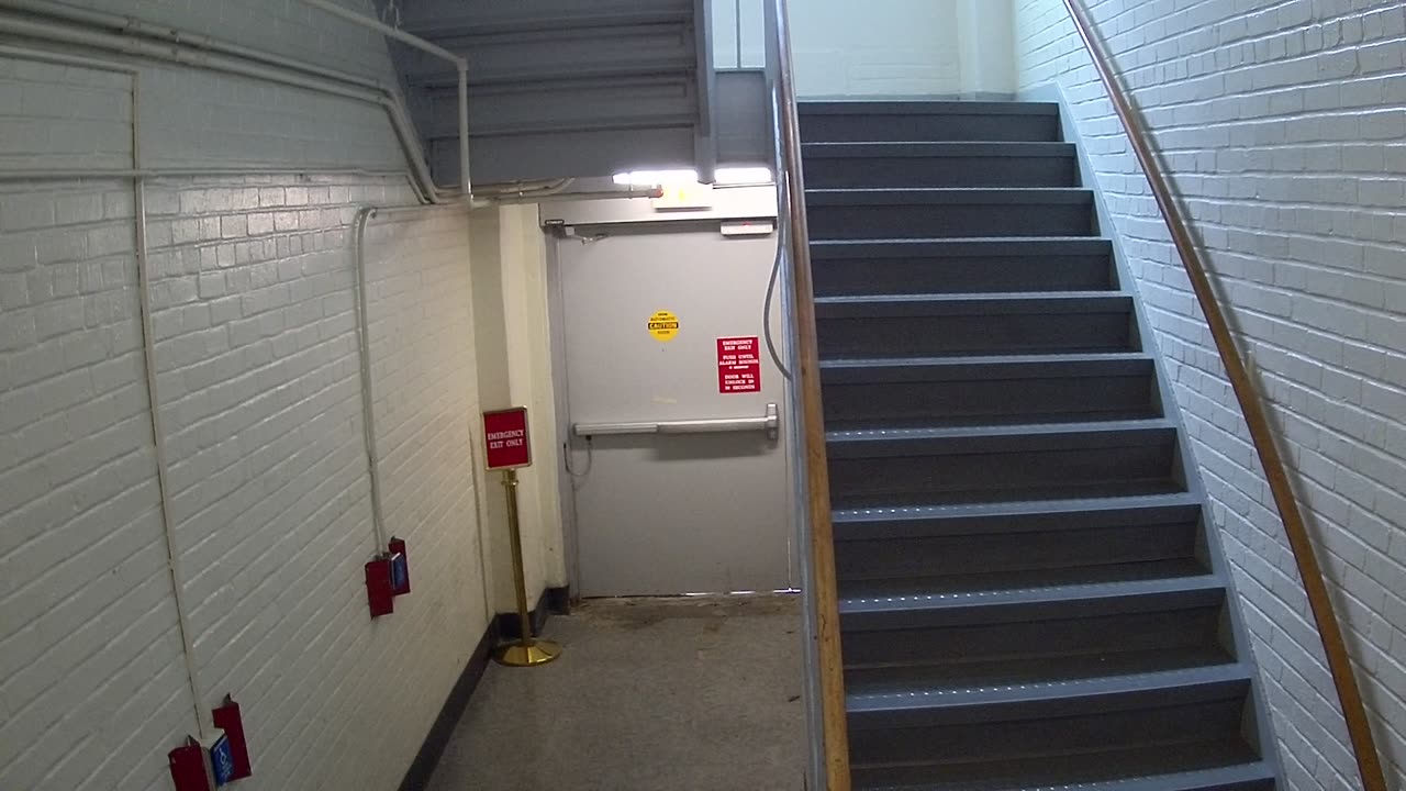 3872FHOB01Stair8_2021-01-06_13h47min11s257ms.mp4