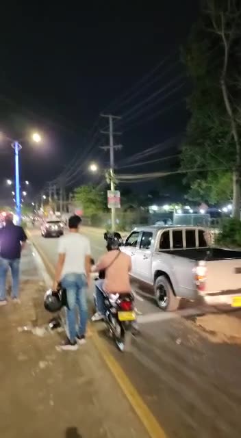 Bloquean la Troncal de Occidente en Turbaco tras cobro de peajes