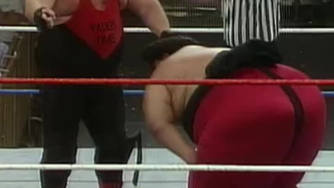 Two of WWE's biggest and baddest clashed when Yokozuna took on Vader!