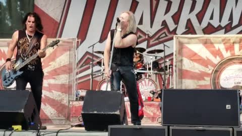 Warrant "So Damn Pretty"