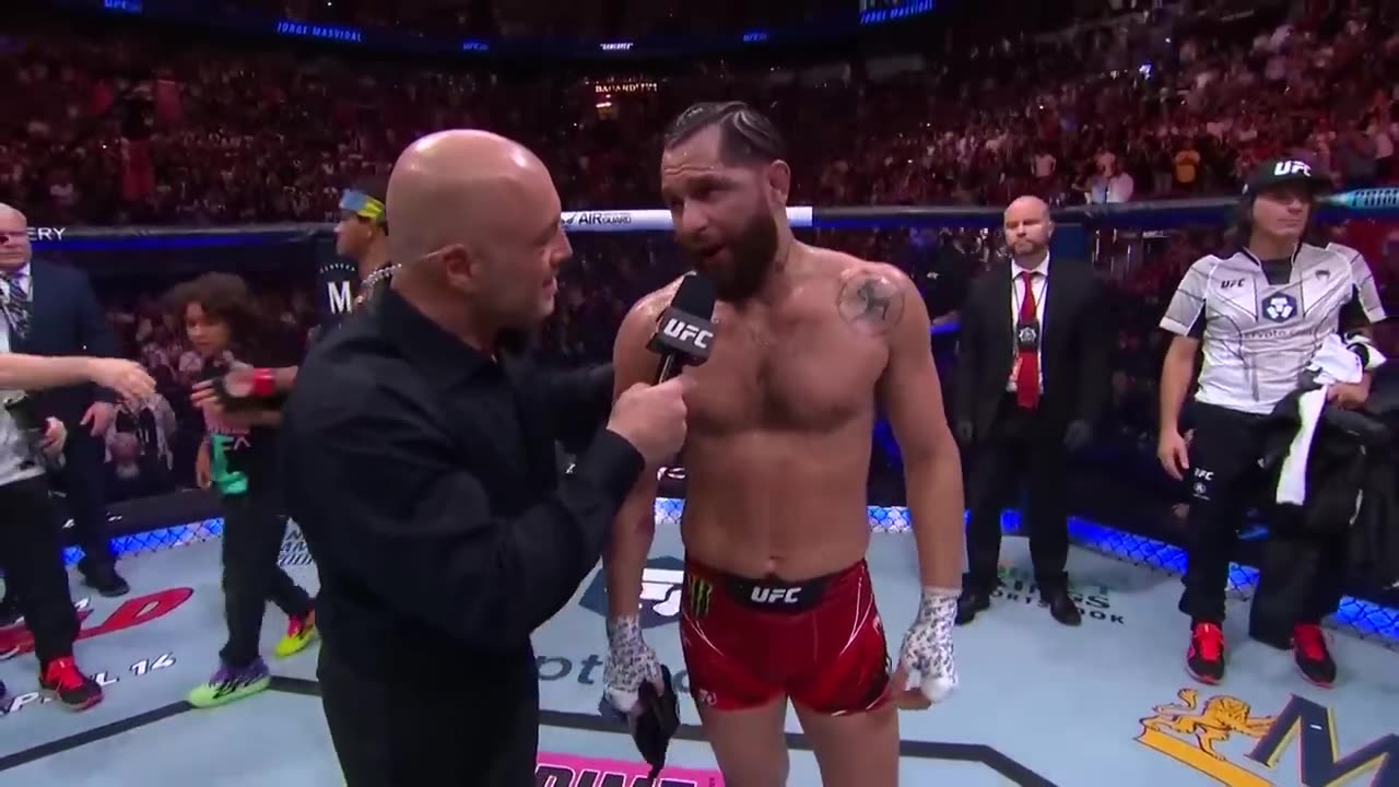 UFC Legend Jorge Masvidal Gives Shout-Out to Trump, Leads Audience in 'Let's Go Brandon' Chants