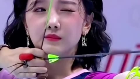 Little villain, where are you aiming