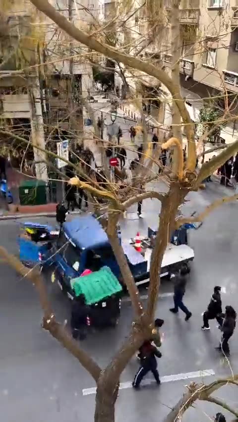 ΑΥΤΟΣ ΕΙΝΑΙ ΑΚΟΜΑ ΣΤΗΝ ΕΛ.ΑΣΤΥΝΟΜΙΑ?