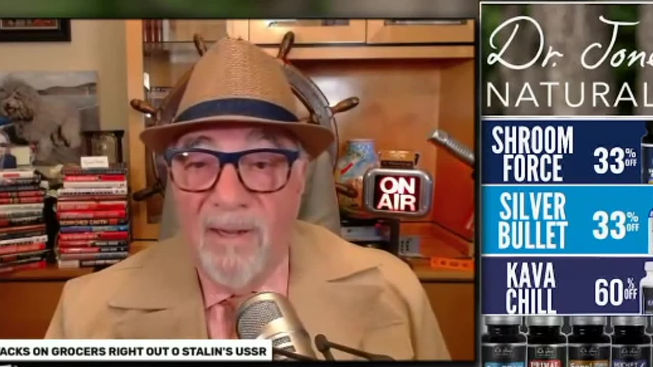 Alex Jones praises Savage as one of the few talkshow hosts who gets it