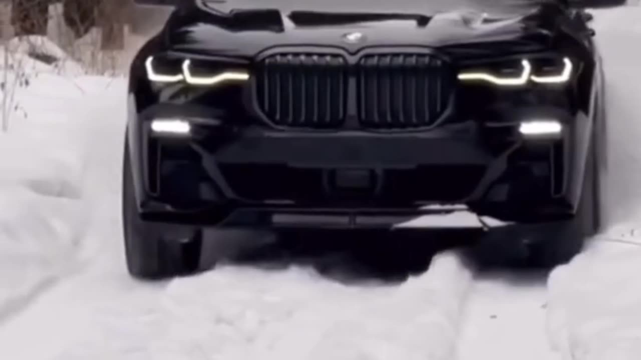 Bmw off-roading on Snow ❄️🌨️