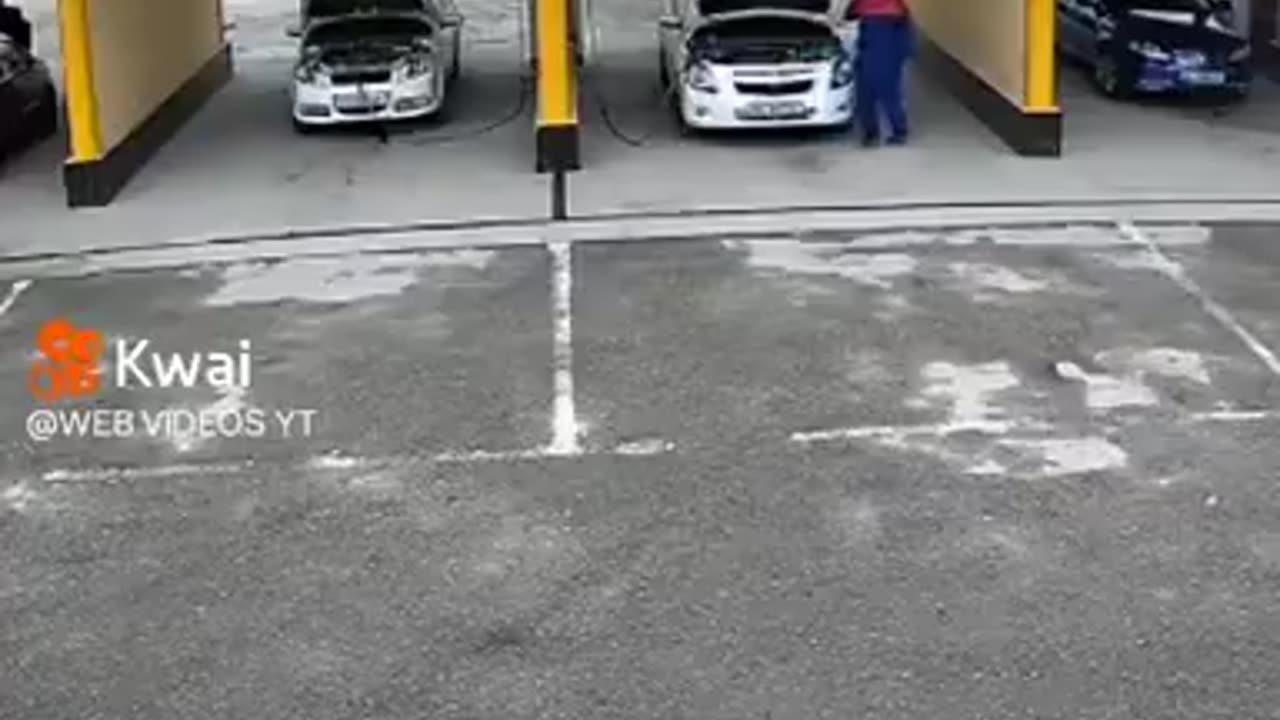 BRUTAL ACCIDENT AT A EV CHARGING STATION WHEN AN ELECTRIC VEHICLE EXPLODES!