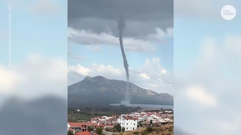 Towering waterspout twists on Turkey's coastline | USA TODAY