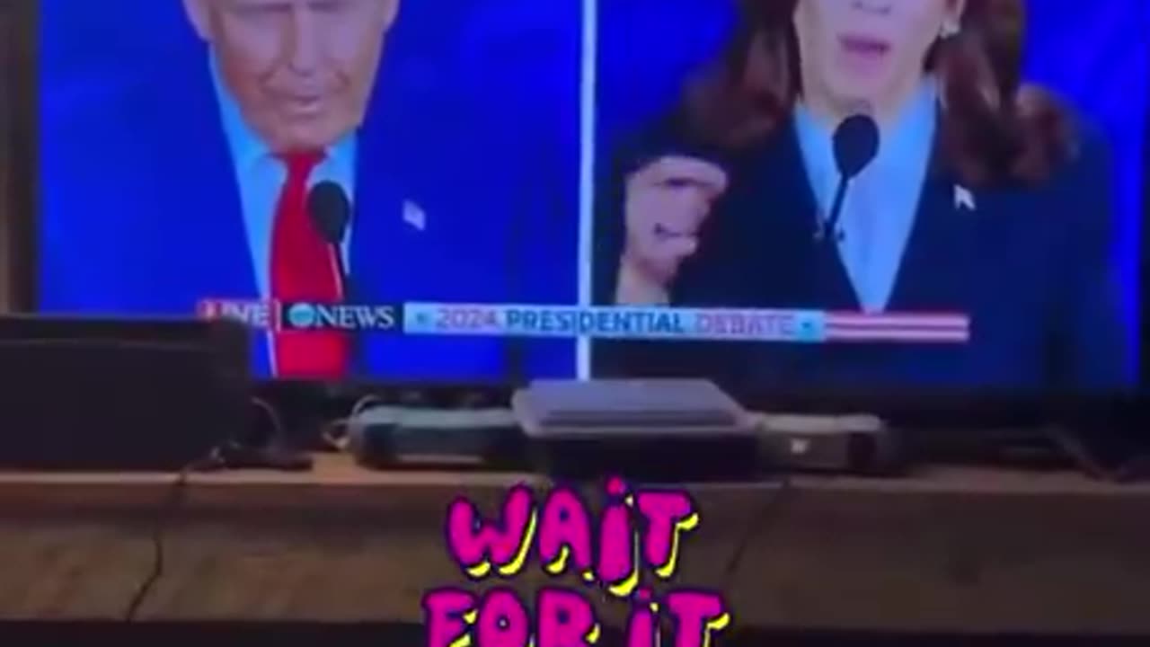Kamala Harris got community noted in real-time.