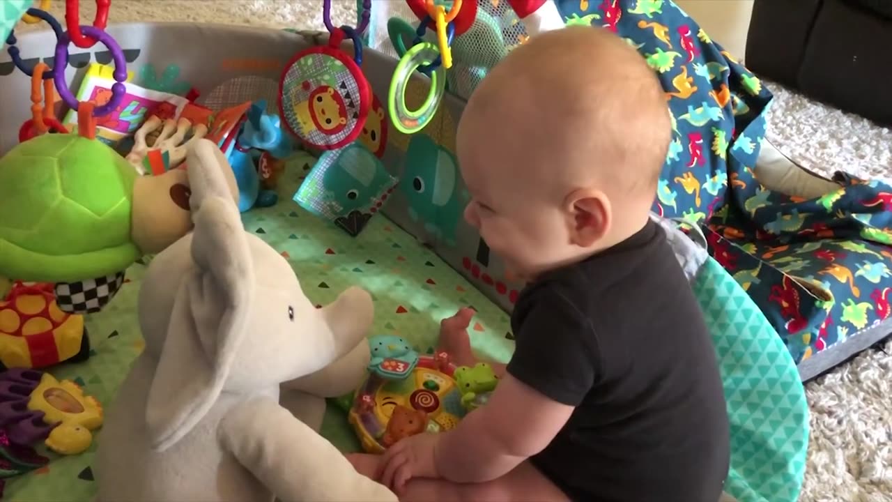 1000 Silly Things When Baby Playing - Funny Fails Video