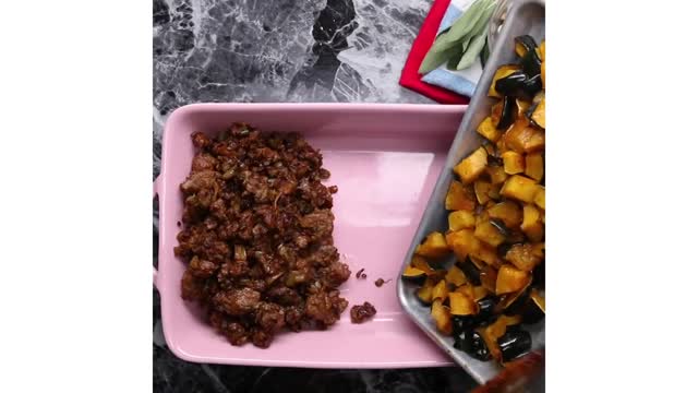 APPLE SAUSAGE STUFFING