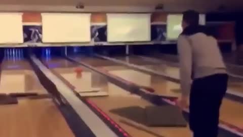 Bowling error demonstration