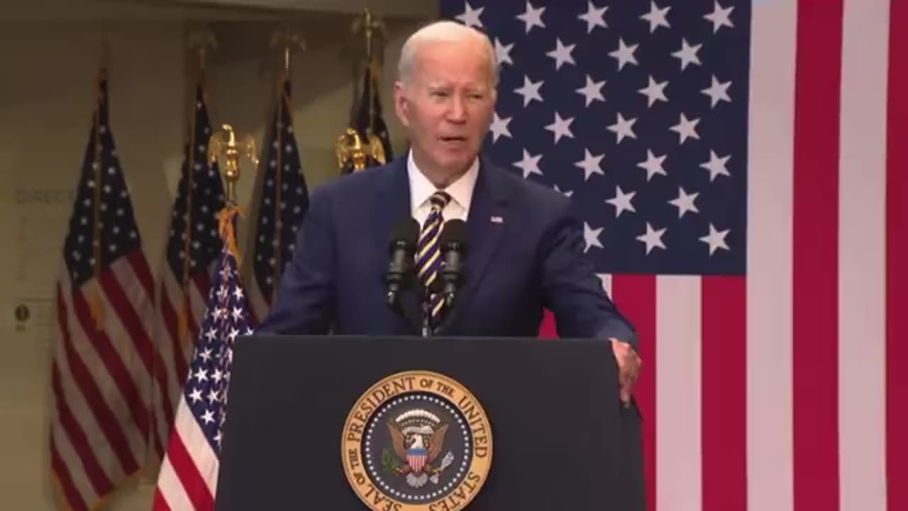 Biden: There are only two presidents 😱🤔