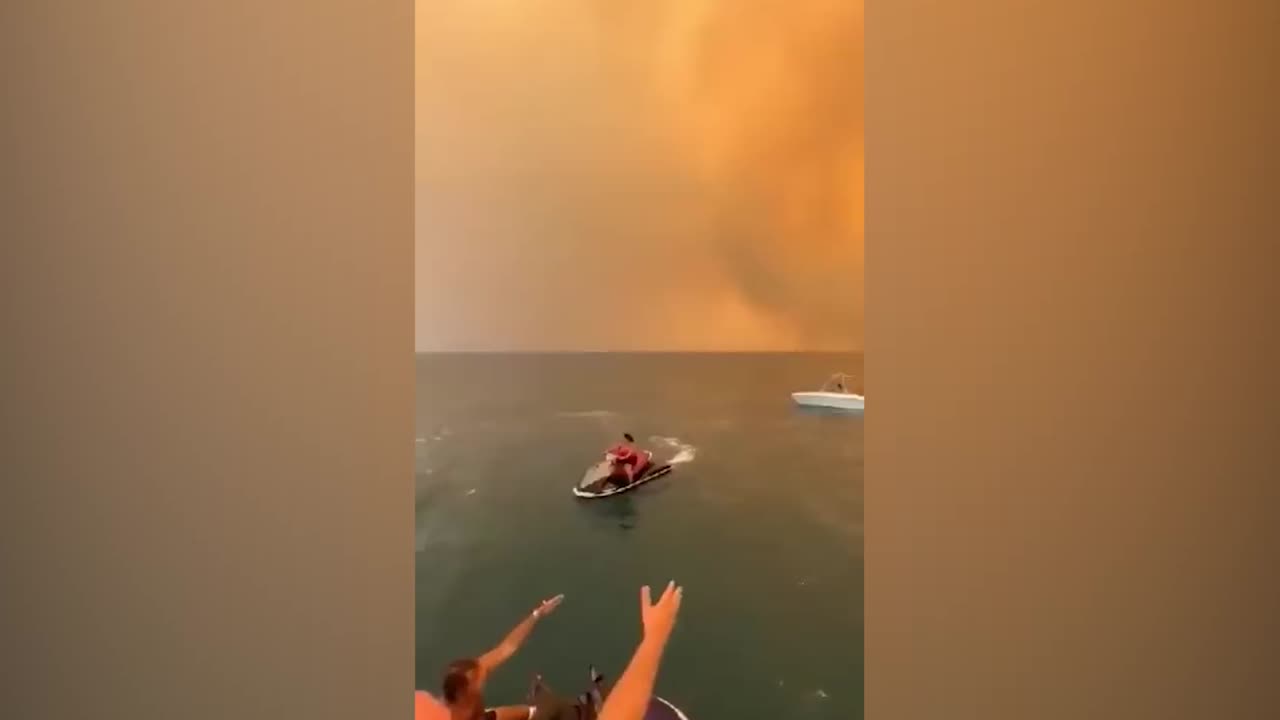 Situata nga zjarret bëhet e frikshme në Greqi