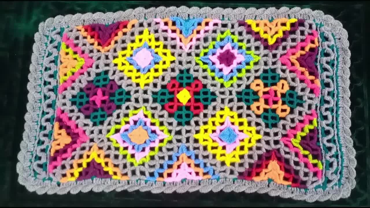 Wiggly Turkish Rug _ Crochet