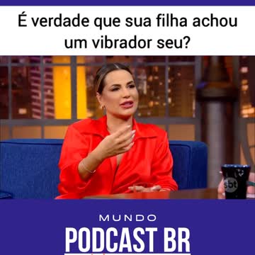 Danilo Gentili faz pergunta desconfortável pra entrevistada