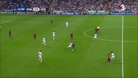 Xavi Hernández ball control