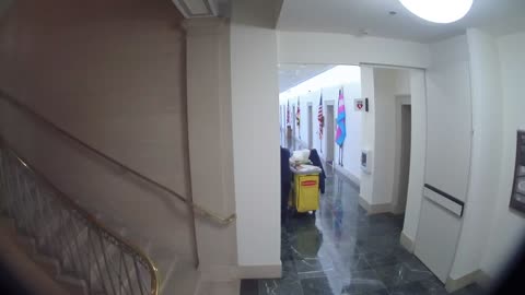 3239LHOB01Stair1_2021-01-06_14h00min02s113ms.mp4