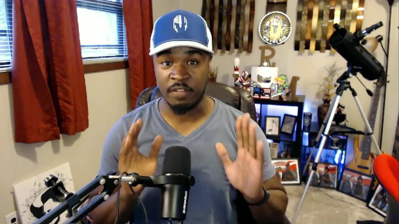 Breaking! Transgender Banned From White House for exposing breast