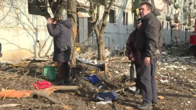 Ukraine: Local residents in despair after residential building shelled