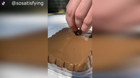Oddly Satisfying Video to Help You Calm Your Mind, Relax Your Nerves & Sleep