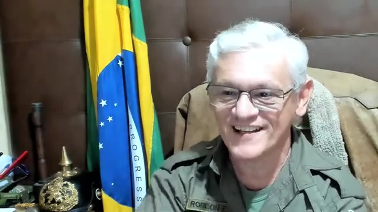 Gripen cuidado: só existe um Brasil, mas fabricantes de caças existem aos quilos...