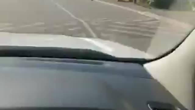 Indo-pakistanais tirent sur des noirs dans les rues à la suite des pillages