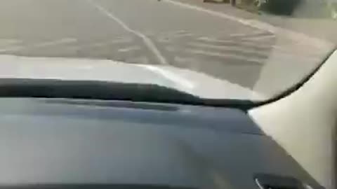 Indo-pakistanais tirent sur des noirs dans les rues à la suite des pillages