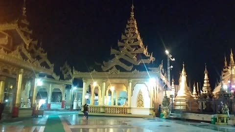 shwemudaw pagoda ,what a beautiful culture