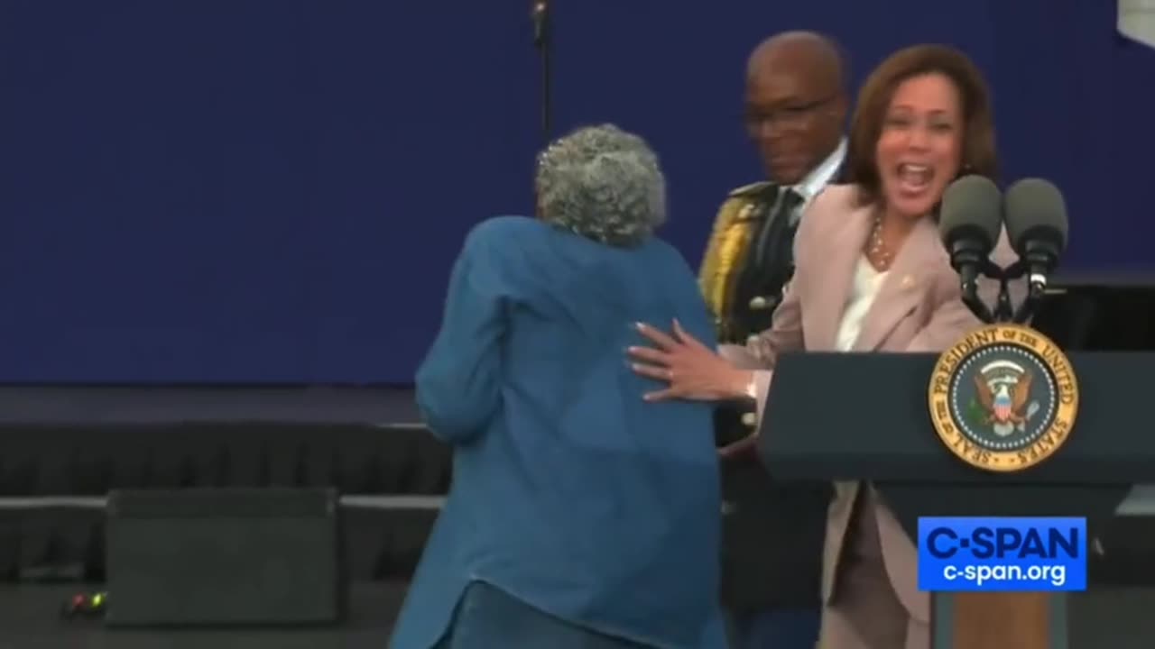 Kamala Starts HYSTERICALLY Laughing In AWKWARD Moment At Juneteenth Event