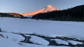 The Glowing Peak – Mount Hood – Oregon – 4K